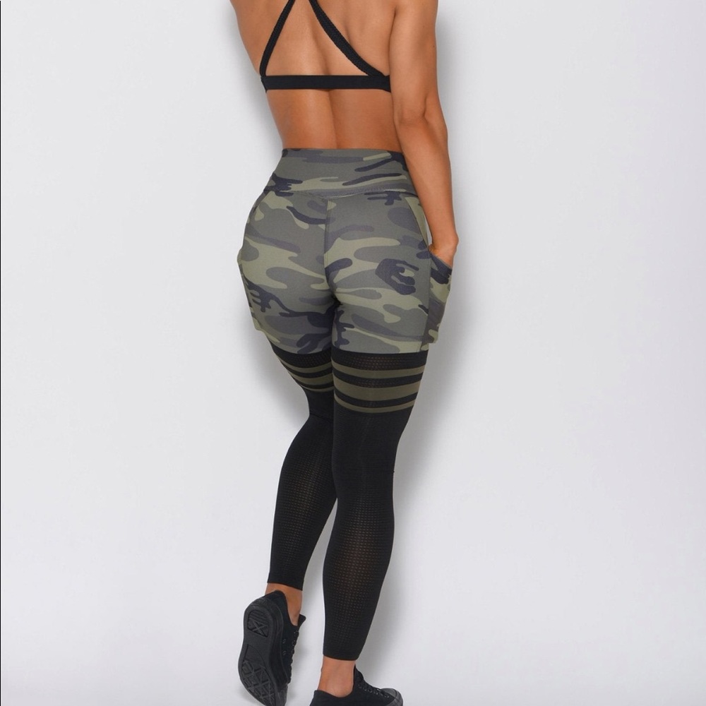 - Camo leggings